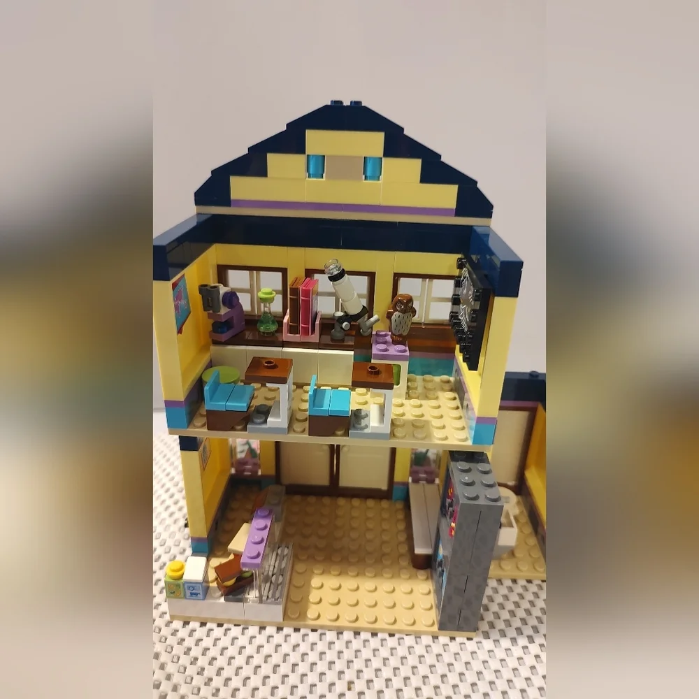 Lego Friends 41005 Heartlake High School Building Set